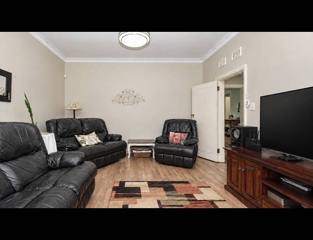 3 BEDROOM TOWNHOUSE FOR SALE IN HILLDENE